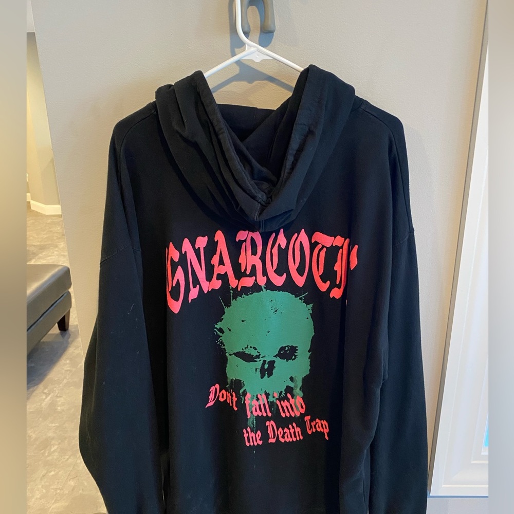 GNARCOTIC Hoodie - Picture 2 of 5